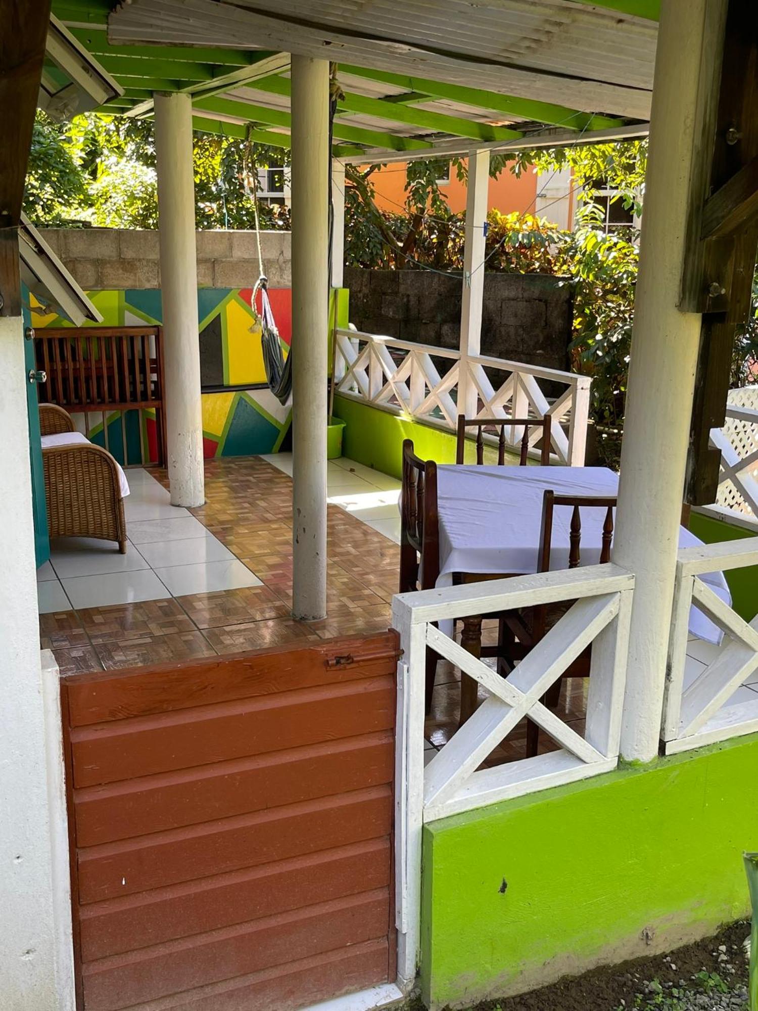 Le Petit Paradis Roseau Exterior photo