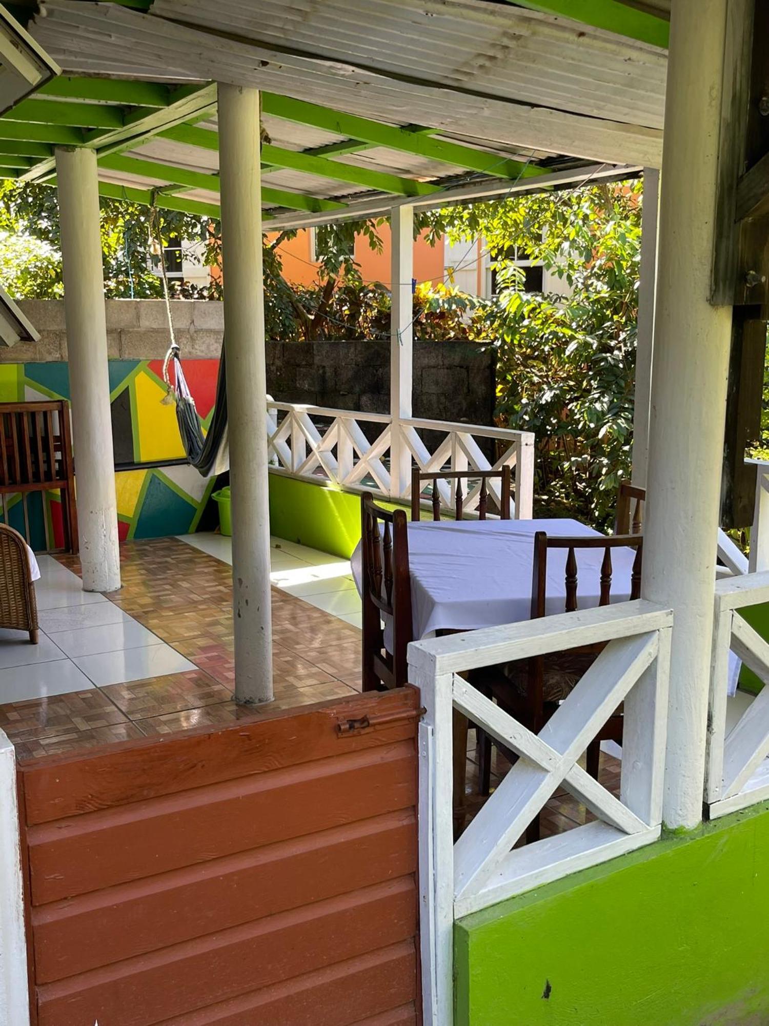Le Petit Paradis Roseau Exterior photo